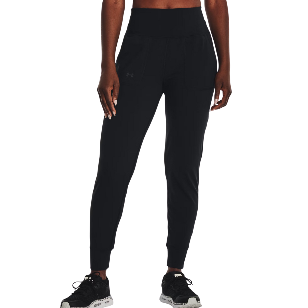 PANTALON SPORT FEMME UA MOTION NOIR 1375077 001 UNDER ARMOUR MAHEU GO SPORT DEVANT MANNEQUIN