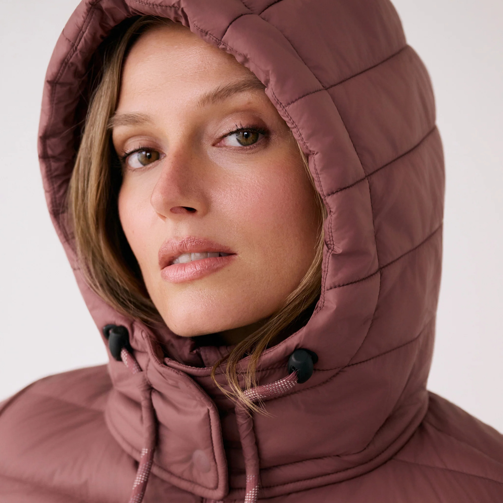 MANTEAU ISOLÉ DUVET FEMME LOLE EMELINE BAIE MAUVE LUW0976 P756 CAPUCHE