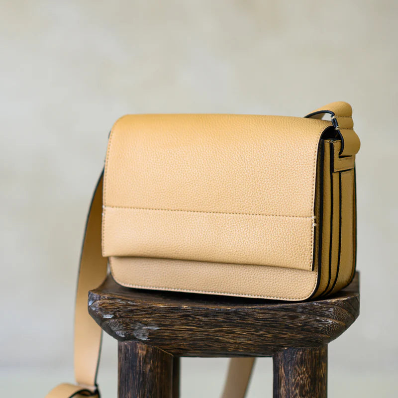 SHOULDER BAG, FARAH 24 CAMEL