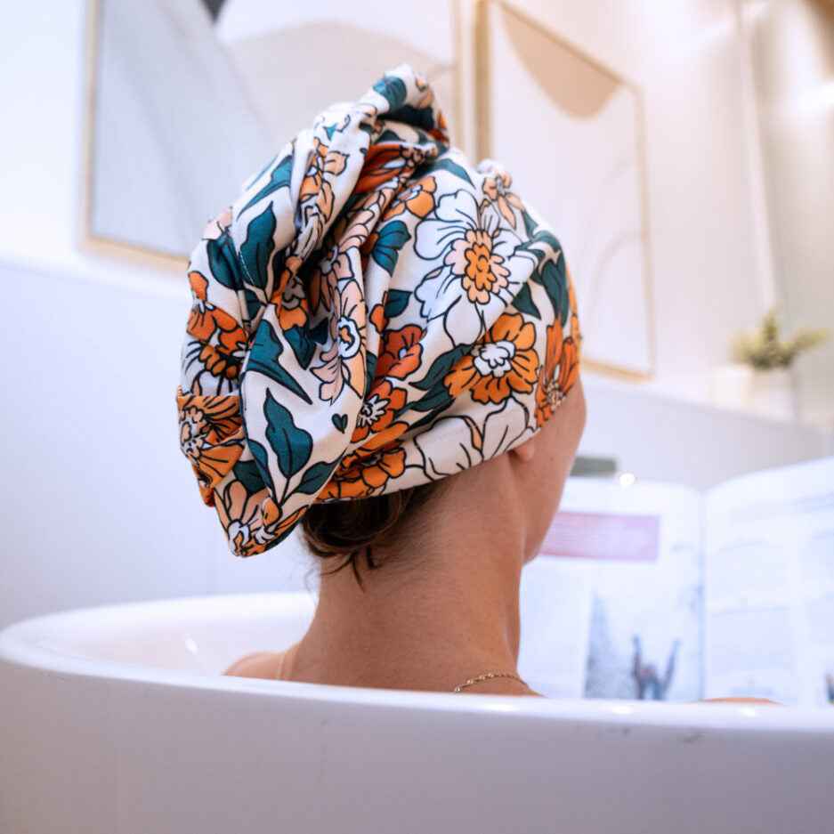 SERVIETTE À CHEVEUX EN MICROFIBRE, FLEUR VINTAGE