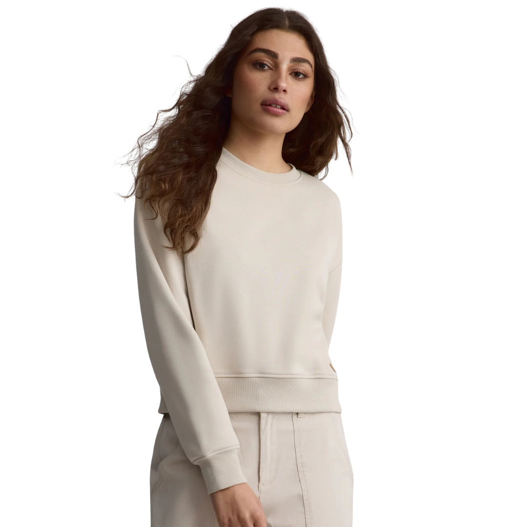 CHANDAIL MANCHES LONGUES FEMME LE MODERNE CRÈME G4413 HORS LA LOI MAHEU GO SPORT DEVANT MANNEQUIN