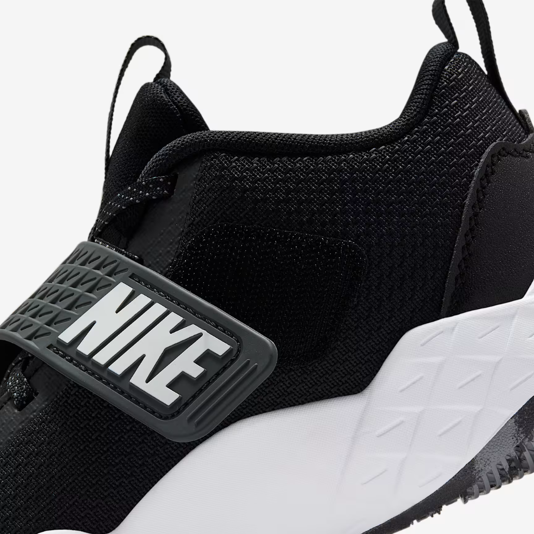 ESPADRILLE JUNIOR, TEAM HUSTLE D 12 NOIR & BLANC (4 À 6) - Maheu Go Sport