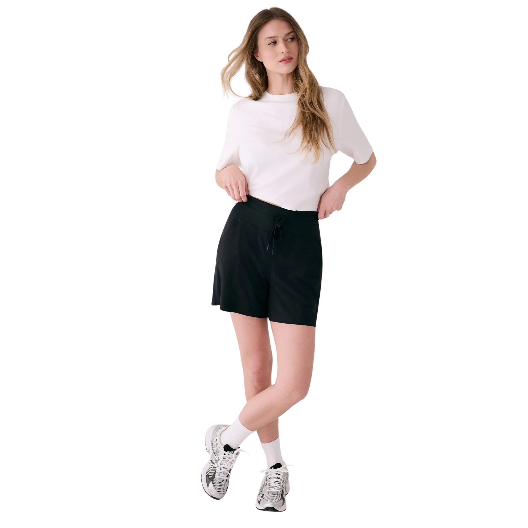 SHORT LOLE FEMME SOFIA NOIR LSW4704 N415 MAHEU GO SPORT DEVANT MANNEQUIN PLEIN PIED