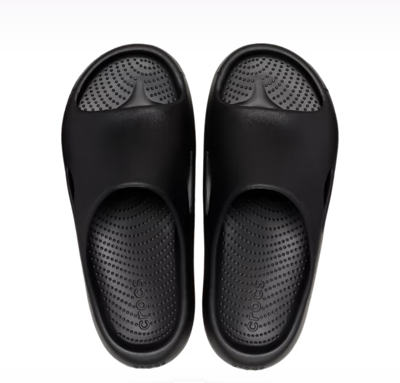 MELLOW-RECOVERY-SLIDE-208392-SANDALES-HOMME-FEMME-CROCS-MAHEU-GO-SPORT-NOIR-PAIRE-DESSUS