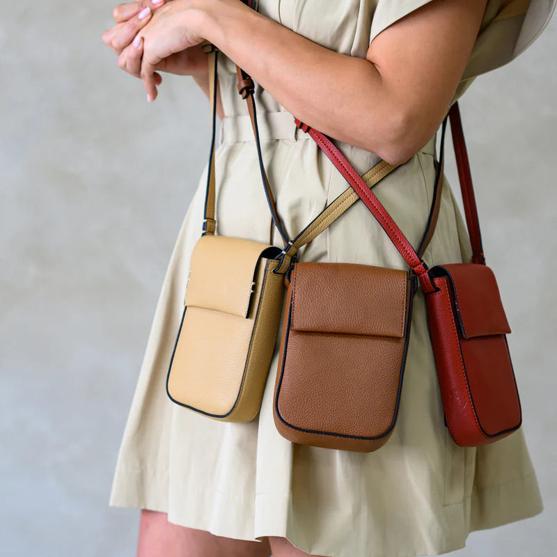 PHONE BAG, MOCHA CAMEL