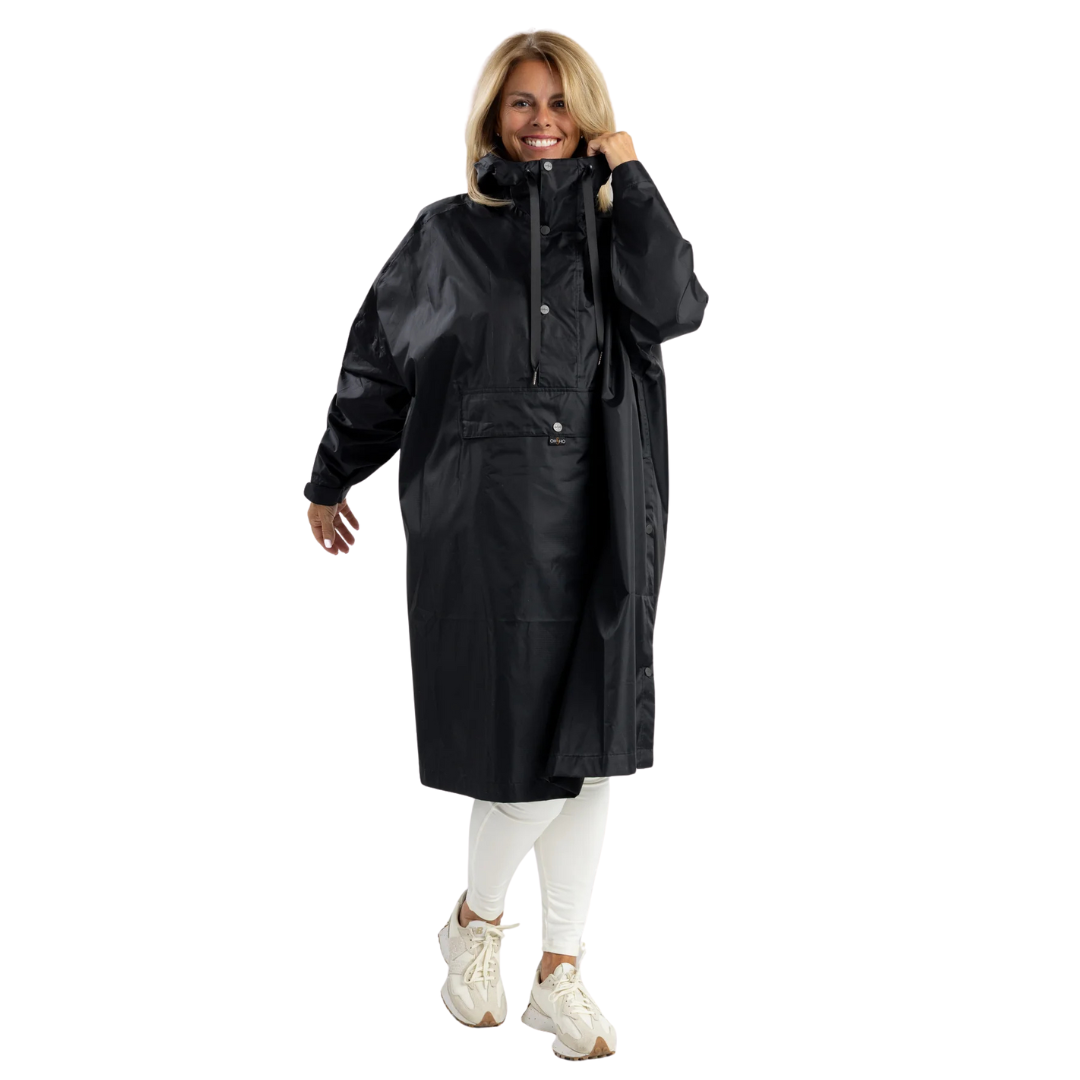 PONCHO DE PLUIE POUR FEMME LUVIA NOIR OH25600 OHSHO MAHEU GO SPORT DEVANT