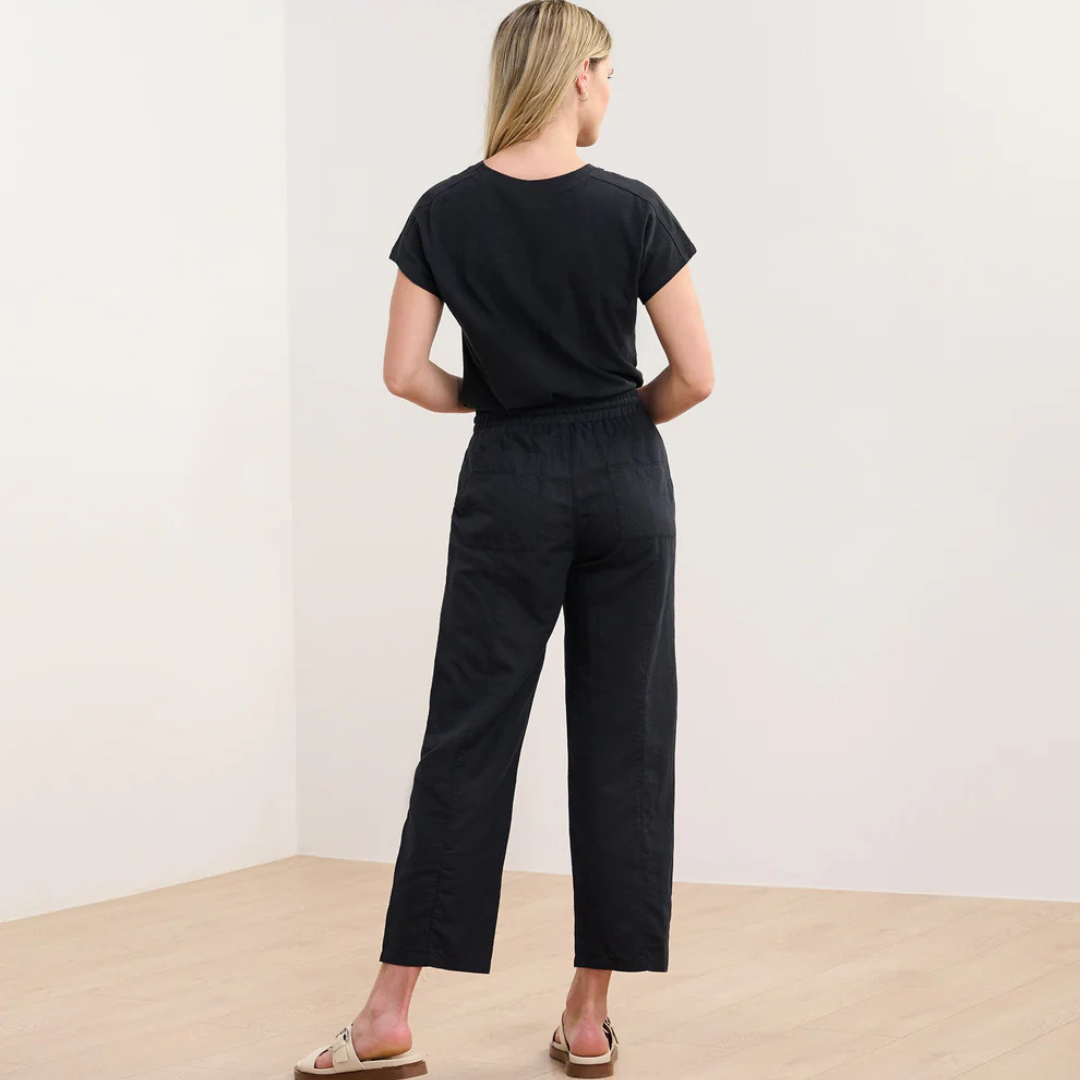 PANTALON POUR FEMME JAMBE DROITE S25CAL1802 HATLEY MAHEU GO SPORT DOS MANNEQUIN