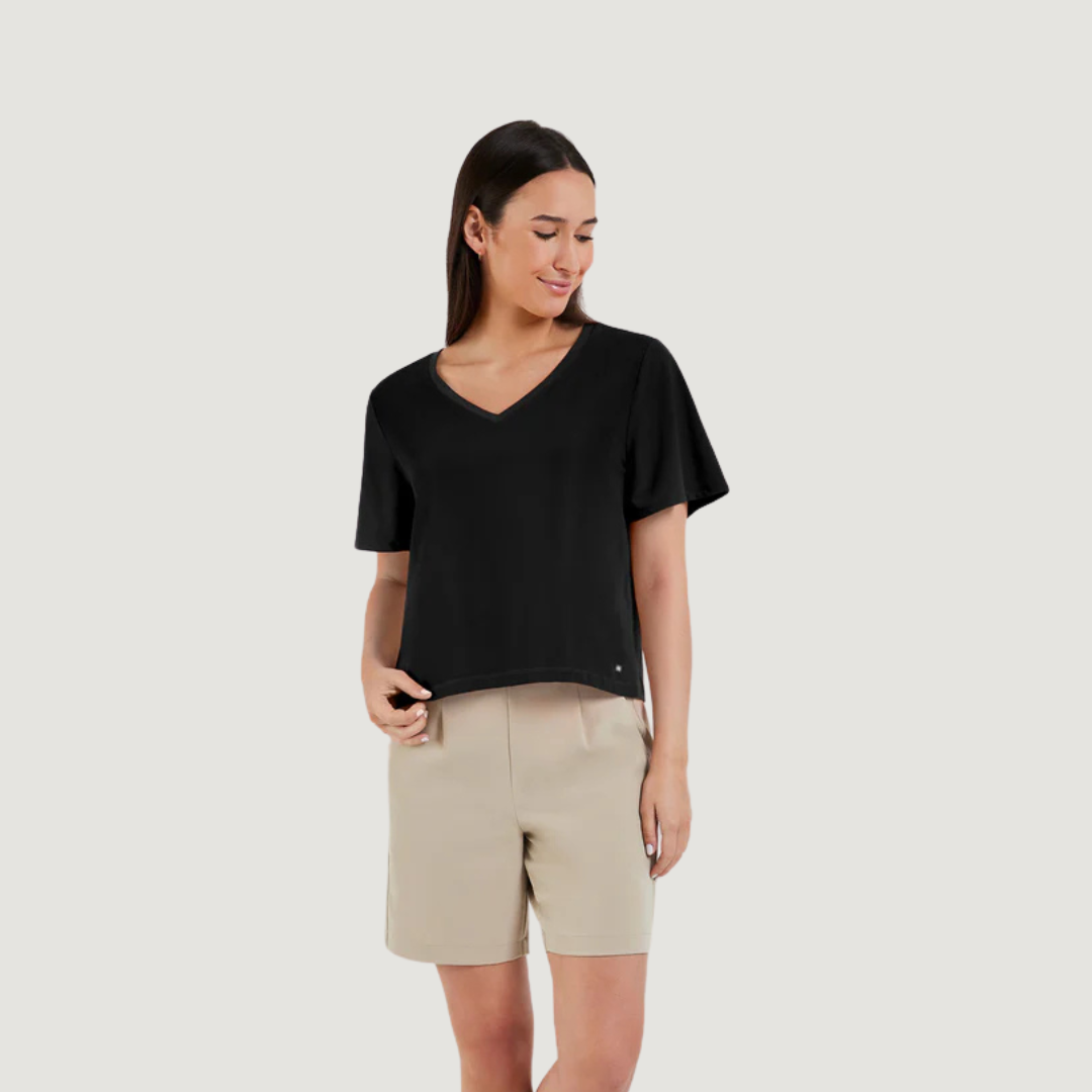 HAUT À MANCHES COURTES FEMME SHENLEY NOIR UMP20128 0001 FIG CLOTHING MAHEU GO SPORT DEVANT COL V