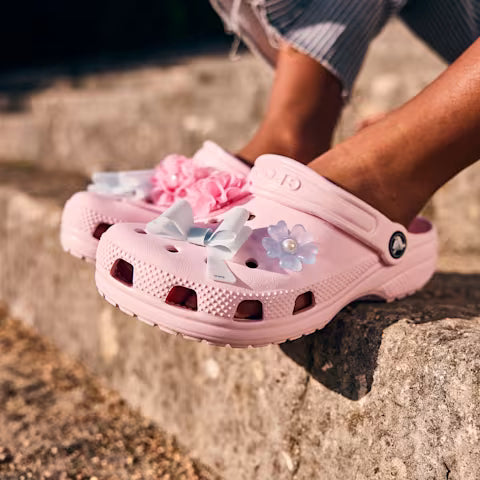 SANDALE ENFANTS JUNIOR CROCS SABOTS CLASSIQUE ROSE PÂLE 11 À 6 206991 6ZW MAHEU GO SPORT MANNEQUIN