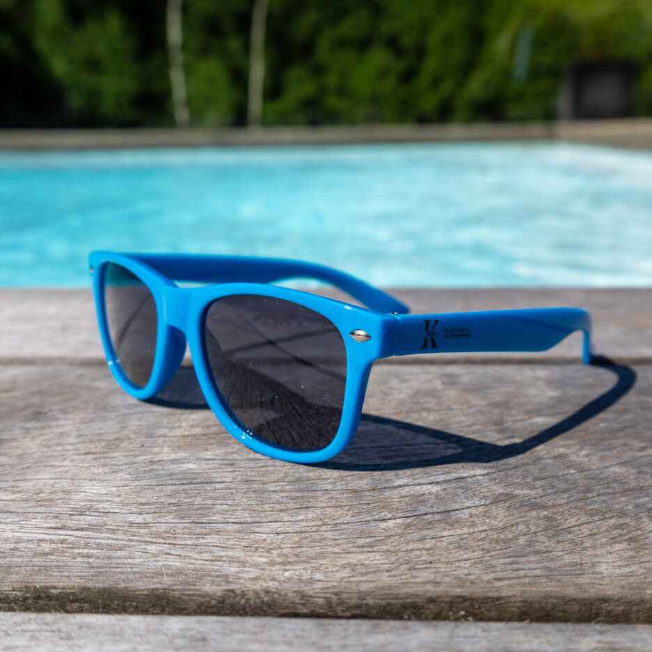 LUNETTES DE SOLEIL POUR ENFANT DISPONIBLE EN PLUSIEURS COULEURS