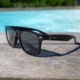 LUNETTES DE SOLEIL POUR ENFANT DISPONIBLE EN PLUSIEURS COULEURS