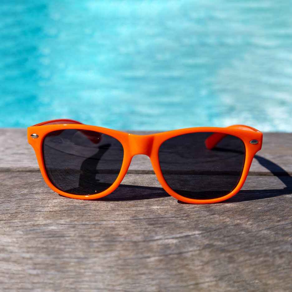 LUNETTES DE SOLEIL POUR ENFANT DISPONIBLE EN PLUSIEURS COULEURS