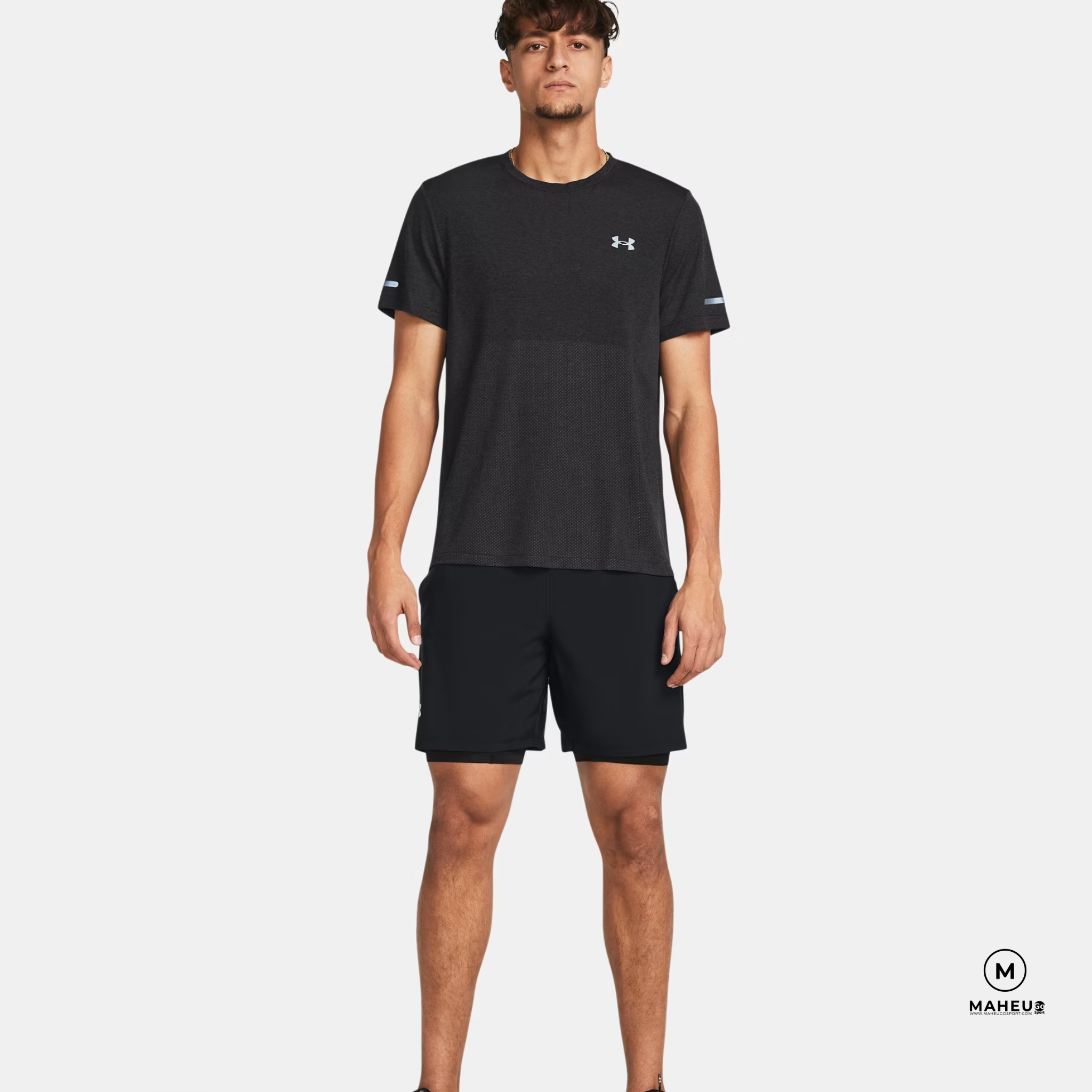under-armour-short-sport-pour-homme-ua-launch-2-en-1-noir-MAHEU-S6